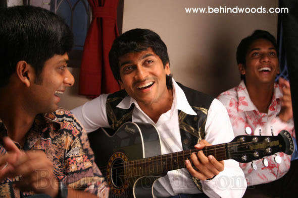 vaaranam aayiram : Images