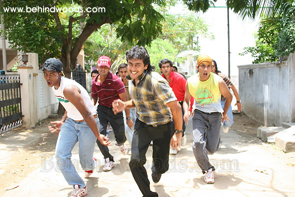 vaaranam aayiram : Images