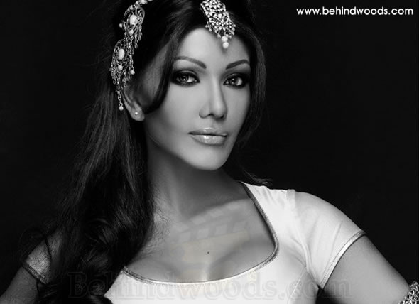 Koena Mitra: Images