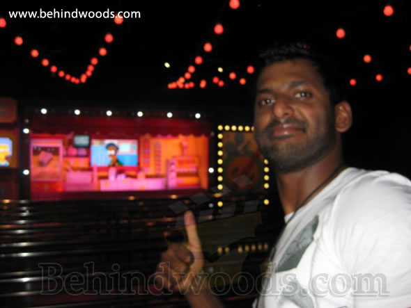 Vishal in US, vishal brother - vikram, kollywood hero