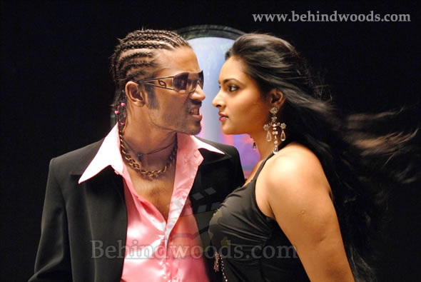 Pollathavan Movie Stills