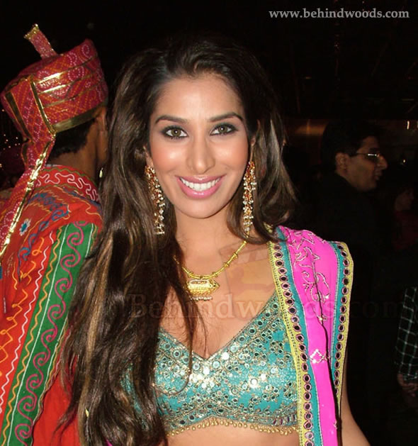 Images - Sophie Choudry