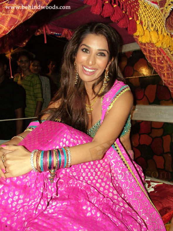 Images - Sophie Choudry