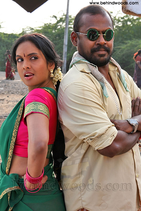 Vedigundu Murugesan Movie Gallery