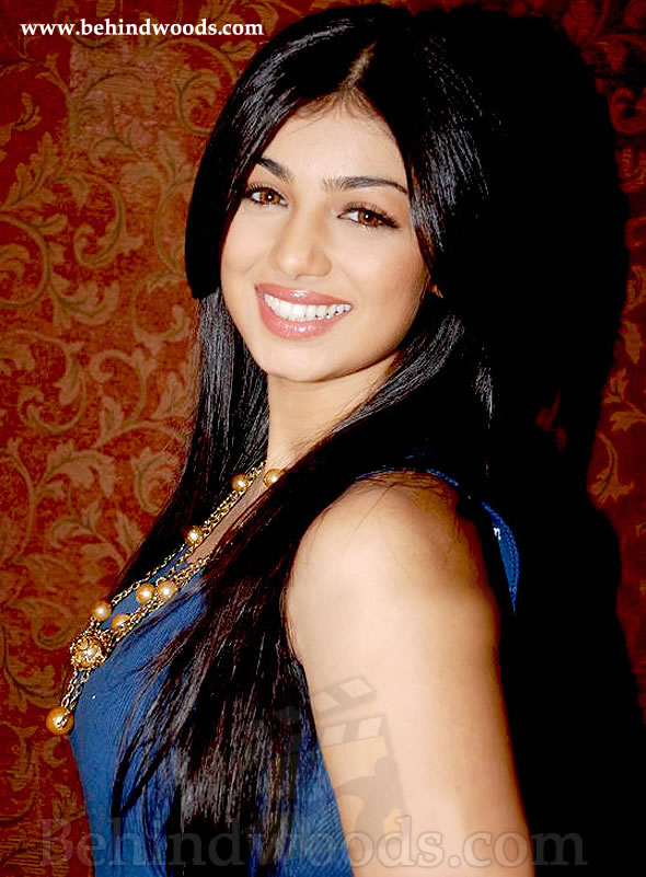 Ayesha Takia - Images