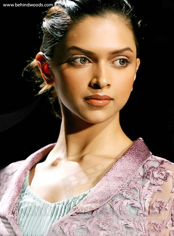 Deepika padukone Actress  Gallery  