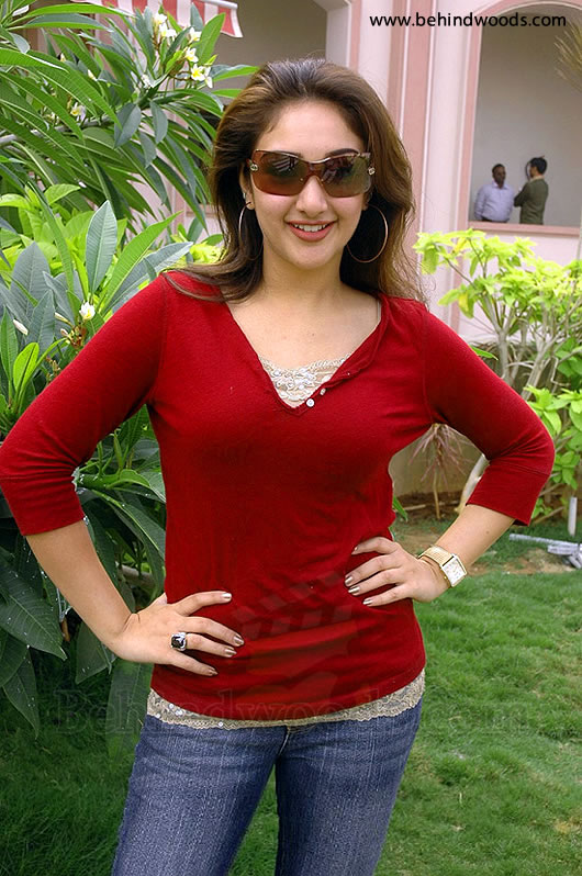 Sridevi Vijayakumar Actress Gallery