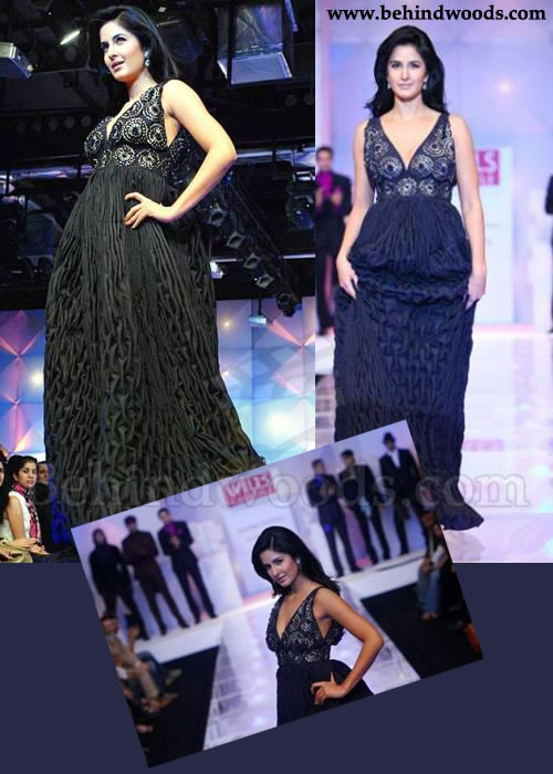 Divas walk the ramp - Wills Fashion Week