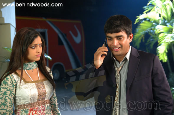 GURU EN AALU MOVIE GALLERY