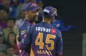 Dhoni's epic reply to Pietersen will leave you laughing in tears