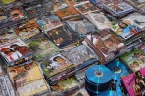 Nine held in TN for selling pirated CDs of newly released movies