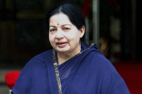 No bar on using Jaya's photo in govt offices: Navaneethakrishnan