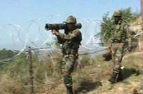 Pakistan violate ceasefire along LoC in Kashmir