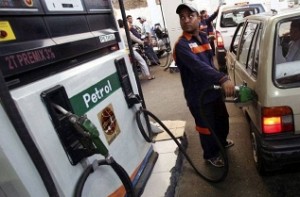 Petrol, diesel prices to change in daily basis from Monday