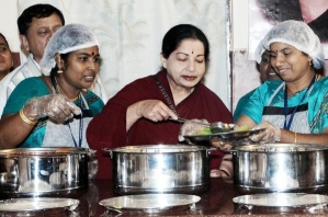 Yogi Adityanath set to emulate Amma canteen scheme
