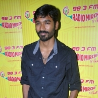 dhanush-is-a-hit-with-his-co-stars-dad-as-well-photos-pictures-stills