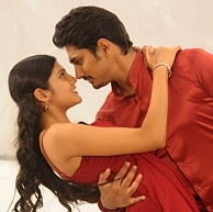 udhayam-nh4-comes-with-three-extra-additions-photos-pictures-stills
