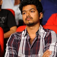 vijay-picked-his-co-star-photos-pictures-stills