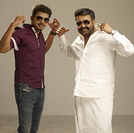 Mohan Lal gifted Vijay with a 6 ft painting of the star