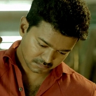 A trailer review of Kaththi