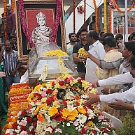 The last rites of Akkineni Nageswara Rao have been completed