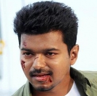 Vijay's Thuppakki is being remade in Bengali too