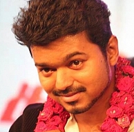 What did Vijay feel about the snake named 'Ilayathalapathy Vijay'?