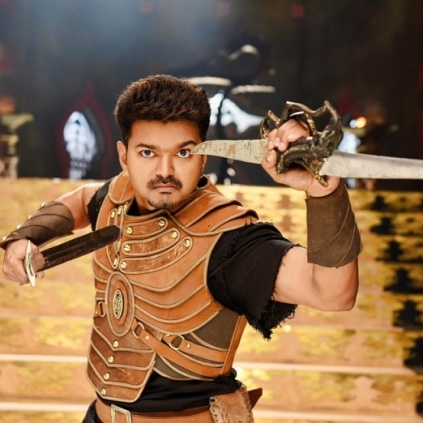 Ilayathalapathy Vijay's Puli might have a delayed release on 1st October 2015