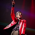 Anirudh is the new 'Ulagam Suttrum Valiban' ?