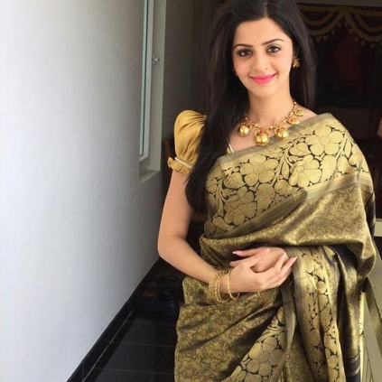 Vedhika plays a schoolgirl and also a 60 year old woman in Prabhu Deva's Vinothan