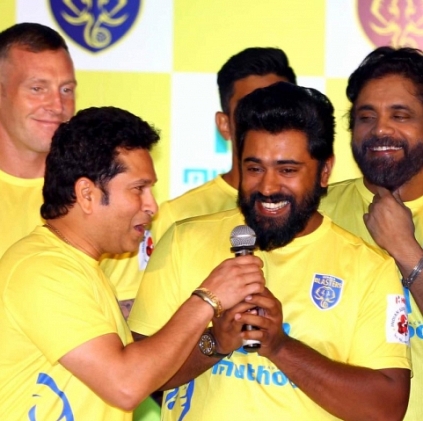 Nivin Pauly steps in to help footballer IM Vijayan at the ISL finals