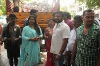  Nadigar Sangam provides relief to flood victims