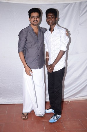 Vijay Meets His Fans