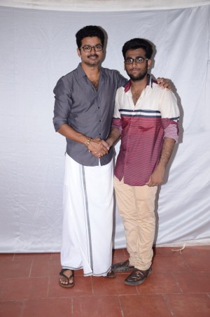 Vijay Meets His Fans