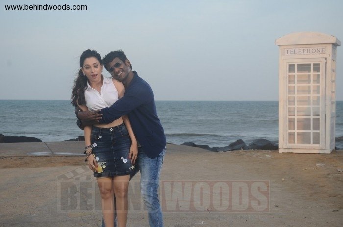 kaththi-sandai-stills-photos-pictures-20