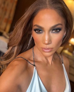 Jennifer Lopez (aka) Jennifer