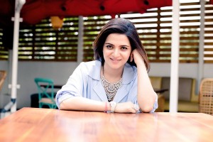 Dhivyadharshini (aka) Dhivya dharshini