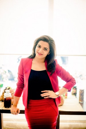 Dhivyadharshini (aka) Dhivya dharshini