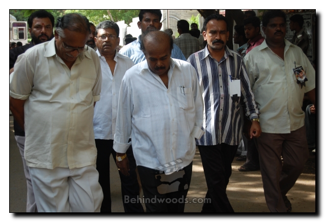 Film fraternity pays last respects to Jeeva