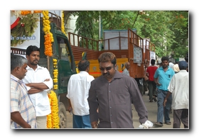 Film fraternity pays last respects to Jeeva