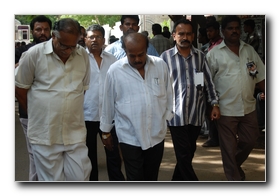 Film fraternity pays last respects to Jeeva