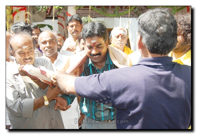 Kadhir movie pooja images