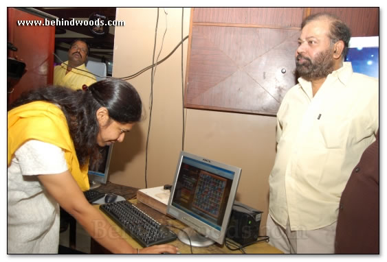 Kuselan treats school kids - Images