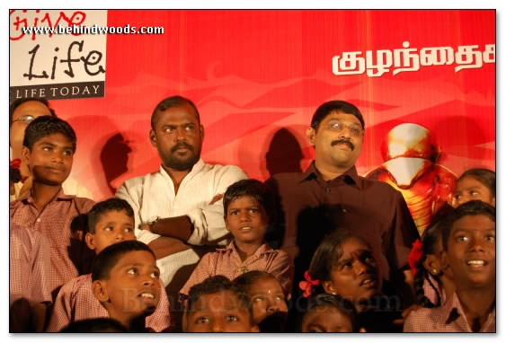 Kuselan treats school kids - Images