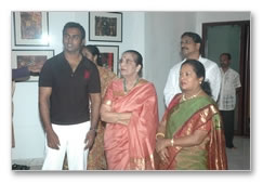 Art exhibition from Pandu family - images