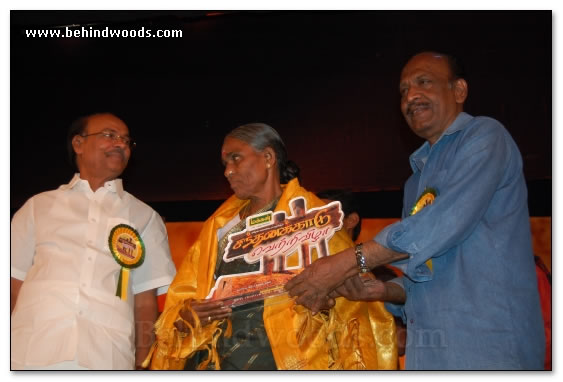 Sandhanakkaadu Celebrates Its Victory - Images