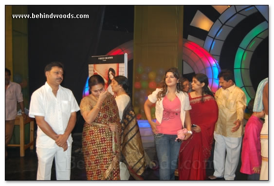 Vidiyum Varai Kathiru Movie Launch - Gallery