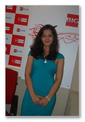 Ishita on air @ Big FM - images