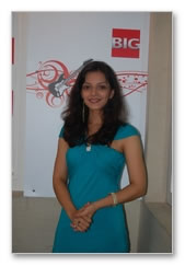 Ishita on air @ Big FM - images