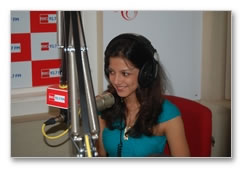 Ishita on air @ Big FM - images